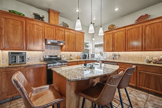 4402 Jaquima Dr, Angels Camp, CA 95222