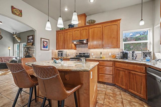 4402 Jaquima Dr, Angels Camp, CA 95222