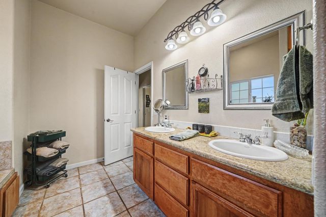 4402 Jaquima Dr, Angels Camp, CA 95222