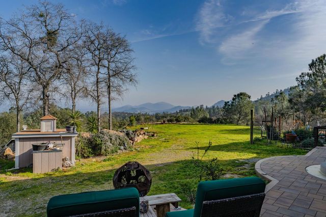 4402 Jaquima Dr, Angels Camp, CA 95222