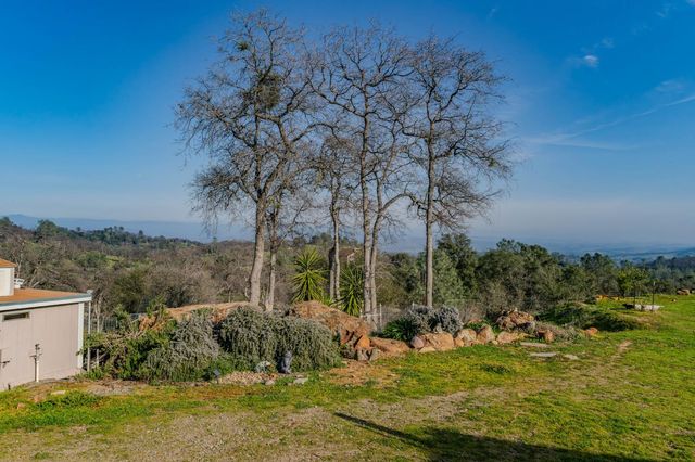 4402 Jaquima Dr, Angels Camp, CA 95222