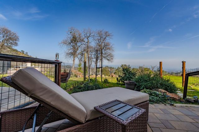 4402 Jaquima Dr, Angels Camp, CA 95222