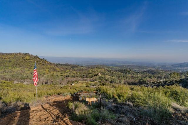 4402 Jaquima Dr, Angels Camp, CA 95222