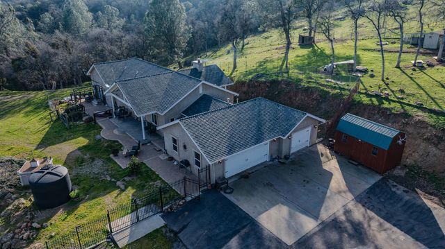 4402 Jaquima Dr, Angels Camp, CA 95222