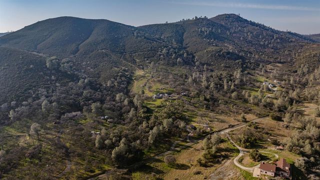 4402 Jaquima Dr, Angels Camp, CA 95222