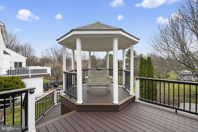 2301 WARNER RD, Lansdale, PA 19446