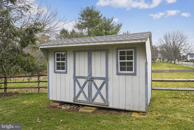 2301 WARNER RD, Lansdale, PA 19446