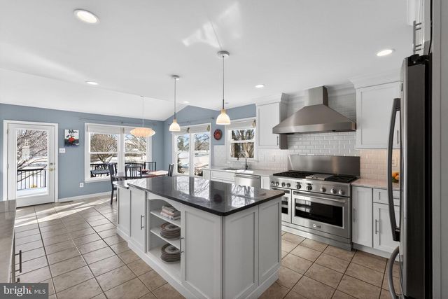 2301 WARNER RD, Lansdale, PA 19446