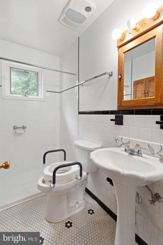 22 GORSUCH RD, Lutherville Timonium, MD 21093