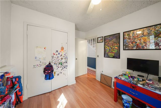 2452 Clara Street, Cuyahoga Falls, OH 44221