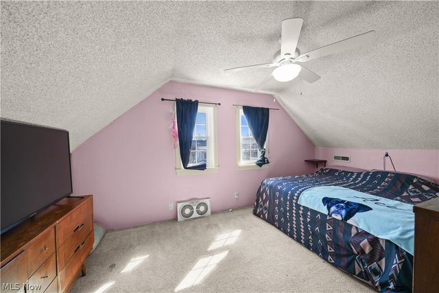 2452 Clara Street, Cuyahoga Falls, OH 44221