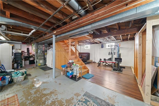 2452 Clara Street, Cuyahoga Falls, OH 44221