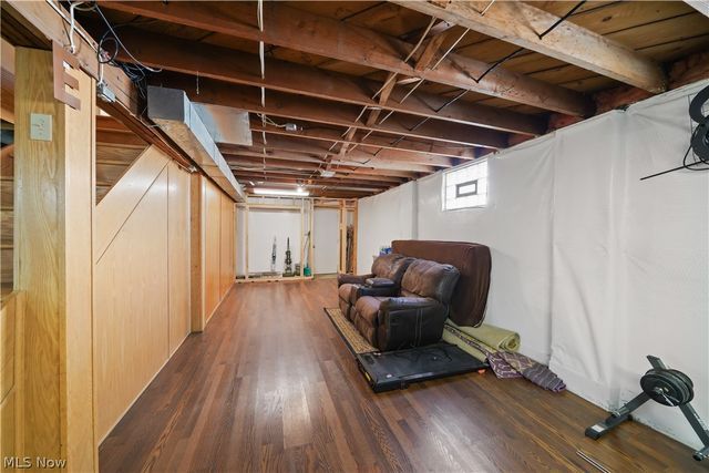 2452 Clara Street, Cuyahoga Falls, OH 44221