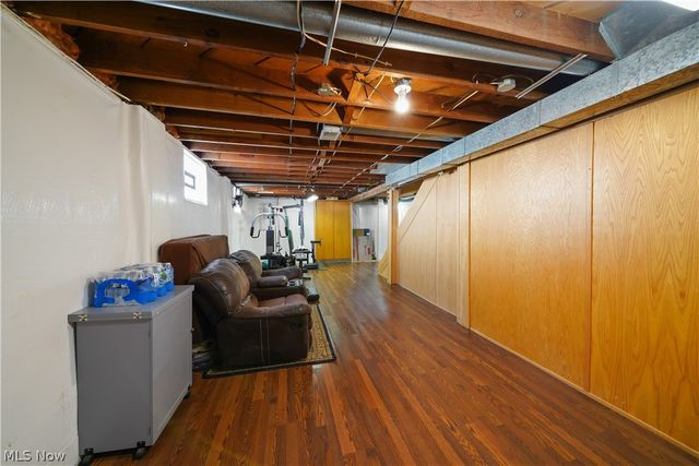 2452 Clara Street, Cuyahoga Falls, OH 44221