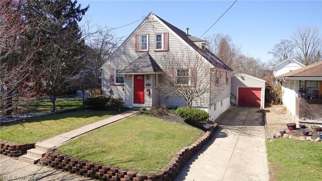 2452 Clara Street, Cuyahoga Falls, OH 44221
