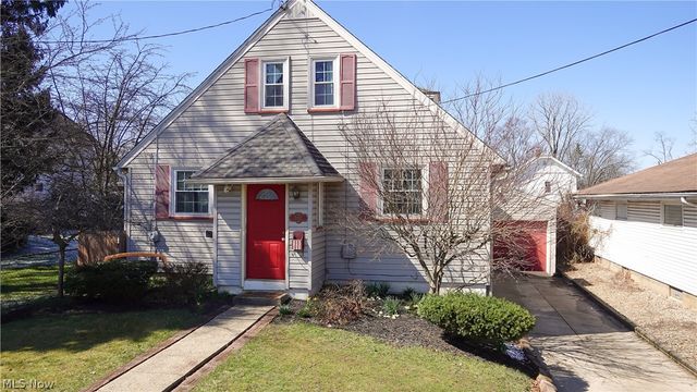 2452 Clara Street, Cuyahoga Falls, OH 44221