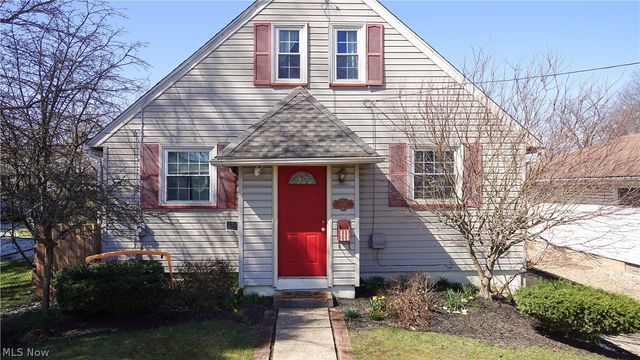 2452 Clara Street, Cuyahoga Falls, OH 44221
