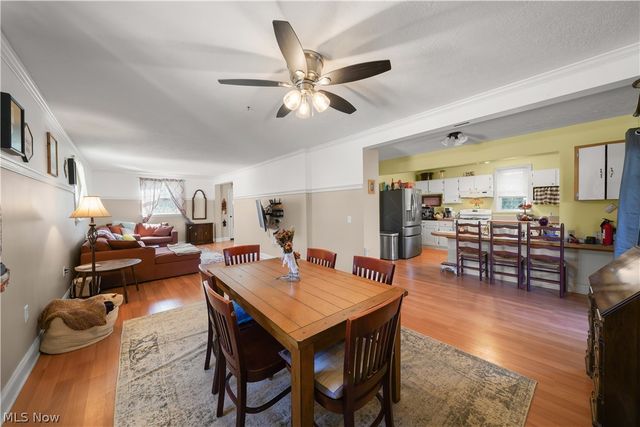 2452 Clara Street, Cuyahoga Falls, OH 44221