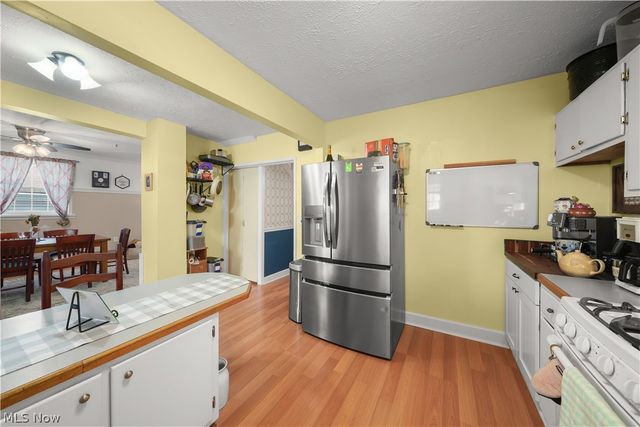 2452 Clara Street, Cuyahoga Falls, OH 44221