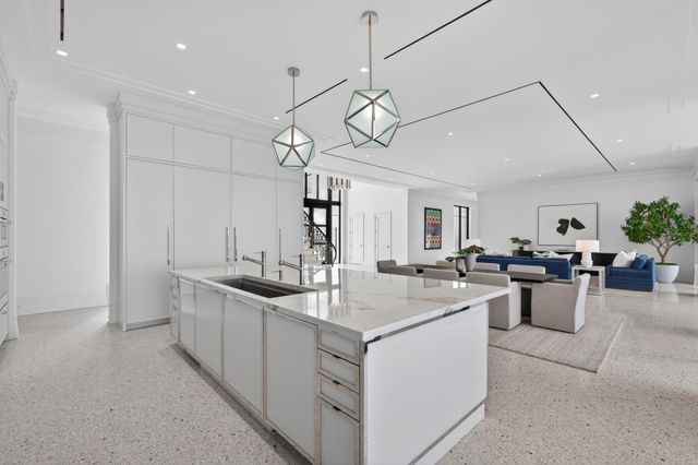 18200 Gardiner Lane, Jupiter, FL 33458