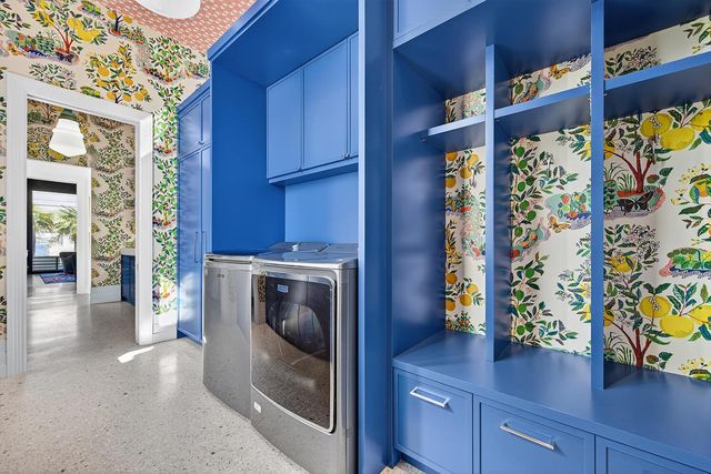 18200 Gardiner Lane, Jupiter, FL 33458