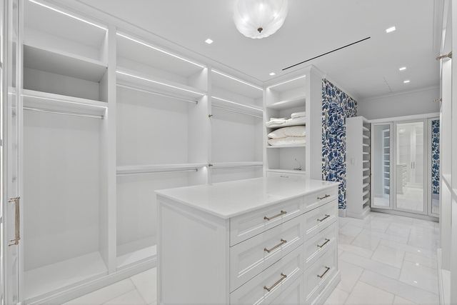 18200 Gardiner Lane, Jupiter, FL 33458