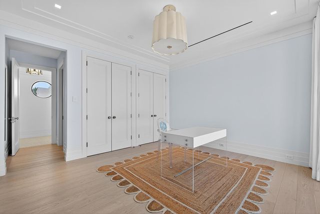 18200 Gardiner Lane, Jupiter, FL 33458