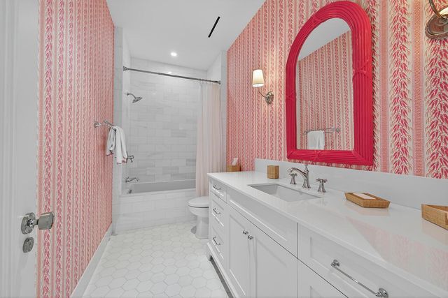 18200 Gardiner Lane, Jupiter, FL 33458