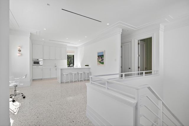 18200 Gardiner Lane, Jupiter, FL 33458