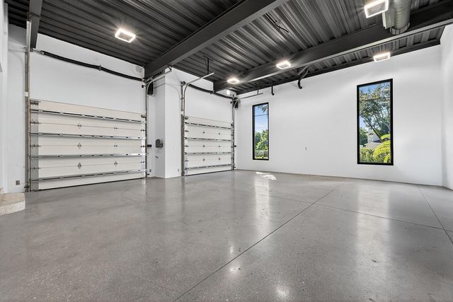 18200 Gardiner Lane, Jupiter, FL 33458