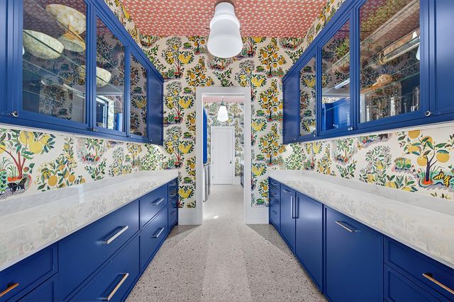 18200 Gardiner Lane, Jupiter, FL 33458