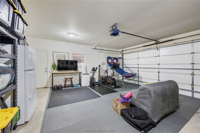 5201 Cascades Drive, College Station, TX 77845