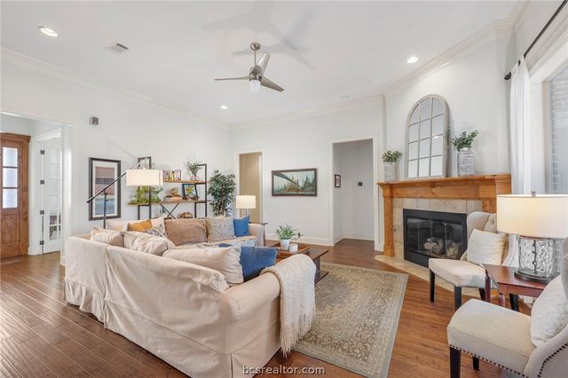 5201 Cascades Drive, College Station, TX 77845