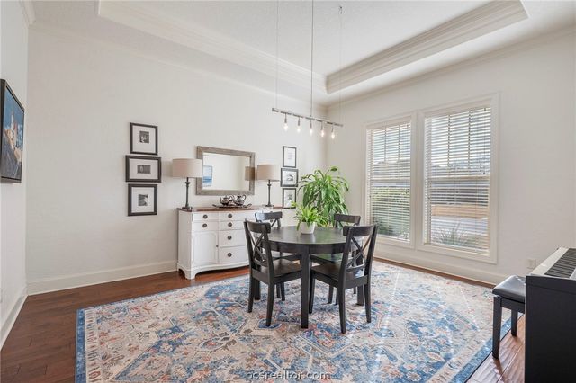 5201 Cascades Drive, College Station, TX 77845