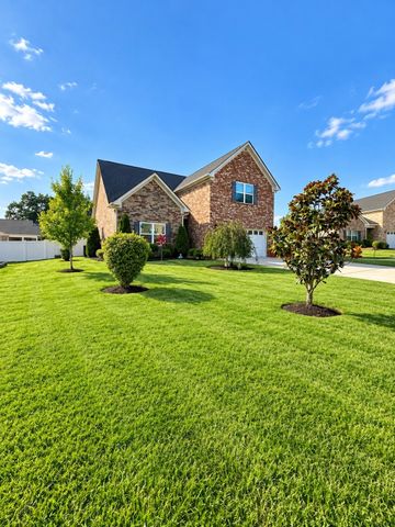 739 Reflections Lane, Pleasant View, TN 37146