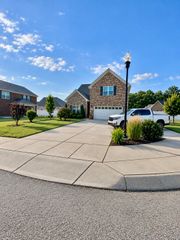 739 Reflections Lane, Pleasant View, TN 37146