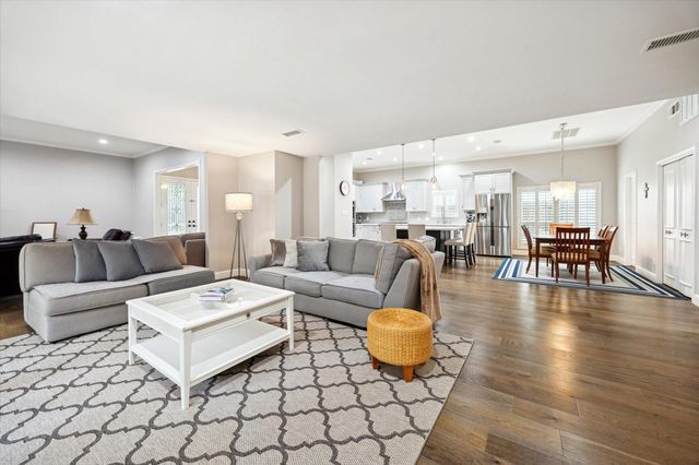 242 Vanderpool Lane, Houston, TX 77024