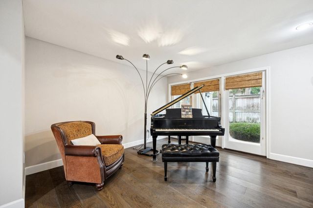 242 Vanderpool Lane, Houston, TX 77024