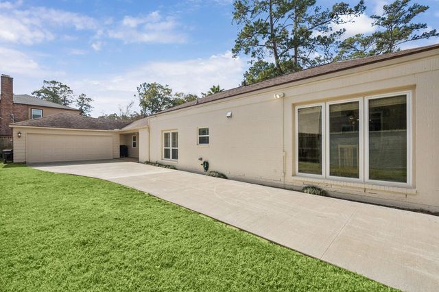 242 Vanderpool Lane, Houston, TX 77024