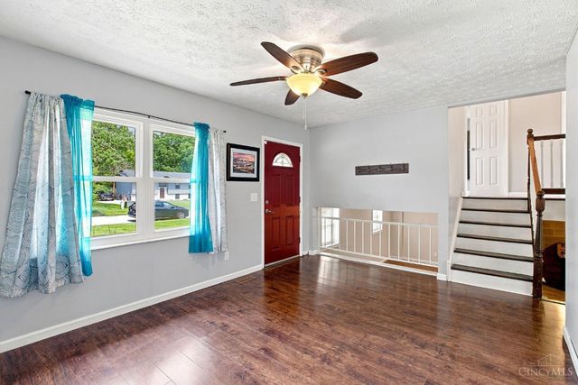 1491 Rolling Knoll Drive, Goshen Twp, OH 45140