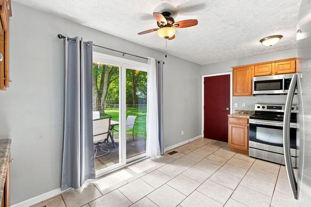 1491 Rolling Knoll Drive, Goshen Twp, OH 45140