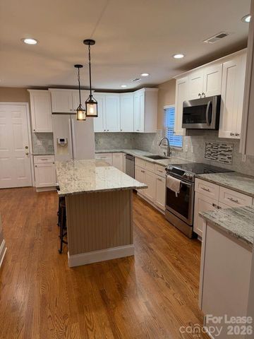 9015 Carastan Drive, Charlotte, NC 28216