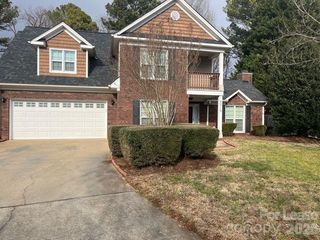 9015 Carastan Drive, Charlotte, NC 28216