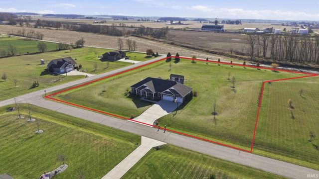 4896 S Round Hill Road, Columbia City, IN 46725