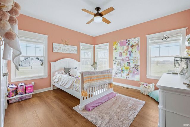 4896 S Round Hill Road, Columbia City, IN 46725