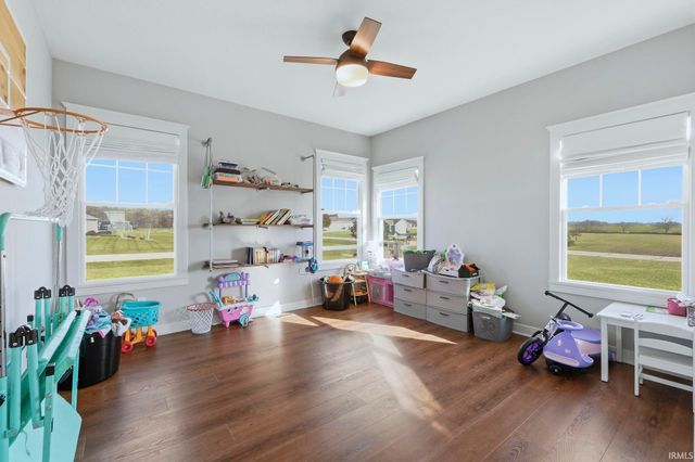 4896 S Round Hill Road, Columbia City, IN 46725