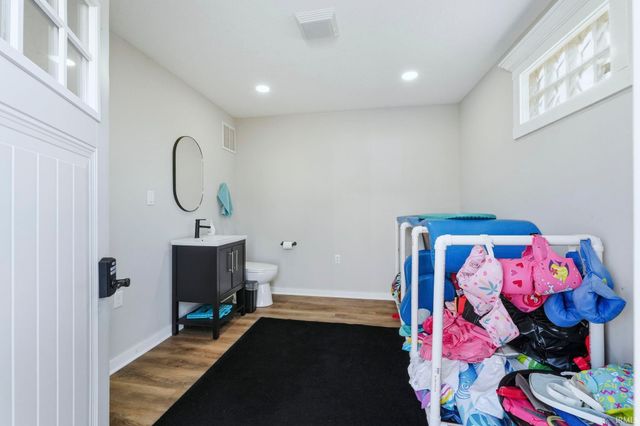 4896 S Round Hill Road, Columbia City, IN 46725