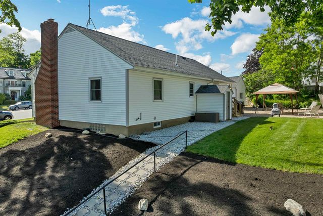 2263 Elm Street, Manchester, NH 03104
