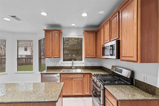 22 Almond Branch Place, The Woodlands, TX 77382