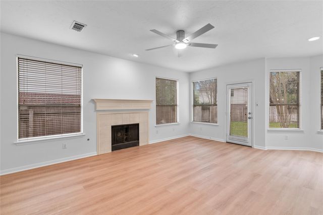 22 Almond Branch Place, The Woodlands, TX 77382